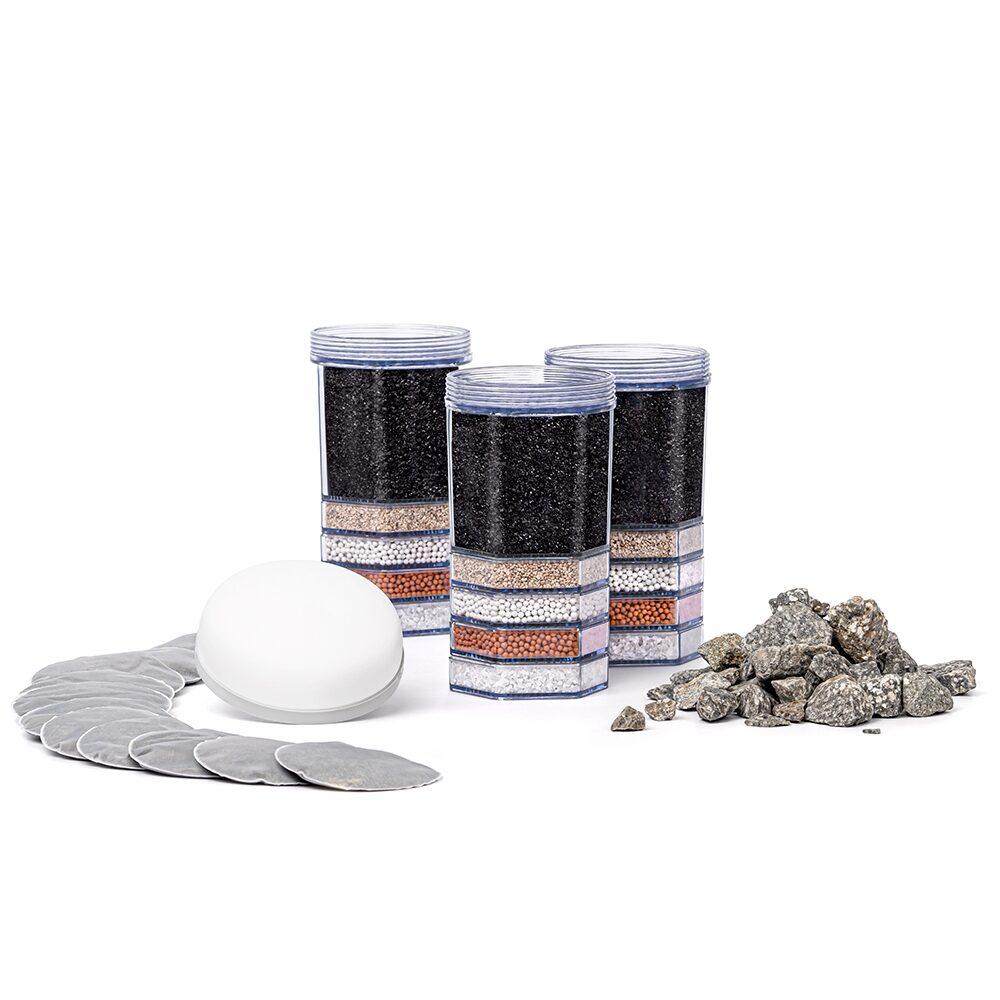 Produktbild: Jahrespaket Antikalk mit 3 Antikalk Filterkartuschen, Mineralsteinen, Kalkfilterpads und Keramikfilter.